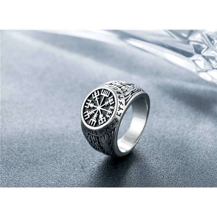 Nhẫn titan mặt tròn biểu tượng Viking la bàn Vegvisir không gỉ MR2208