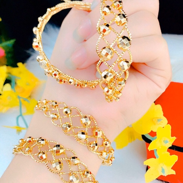 Vòng tay nữ kiểu bi màu vàng 18 cao cấp mẫu mới về