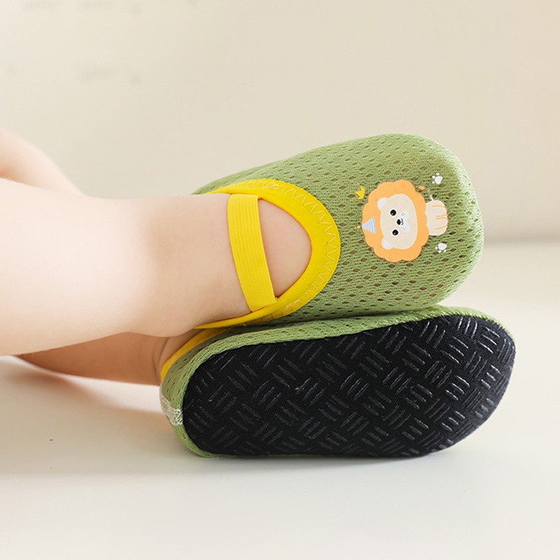 Giày Tập Đi Đế Cao Su Chống Trượt Thiết Kế Lưới Thoáng Khí Họa Tiết Hoạt Hình Đáng Yêu Dành Cho Bé