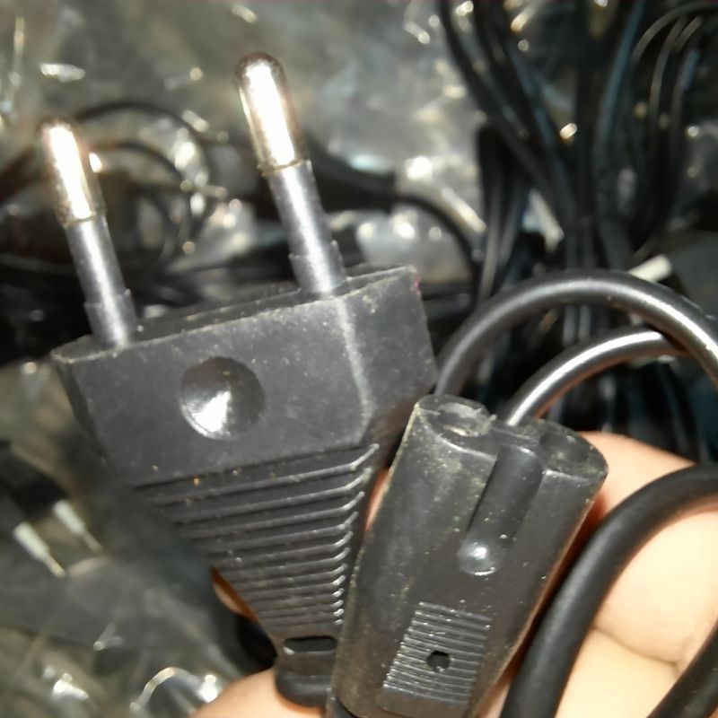 Dây nguồn số 8 sạc cho Quạt tích điện, Máy tính, thiết bị điện tử lõi đồng dài 1.5m