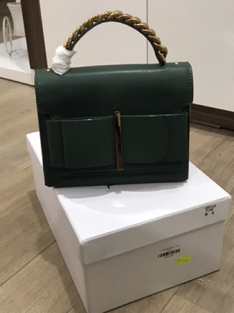 Túi xách Charles and keith