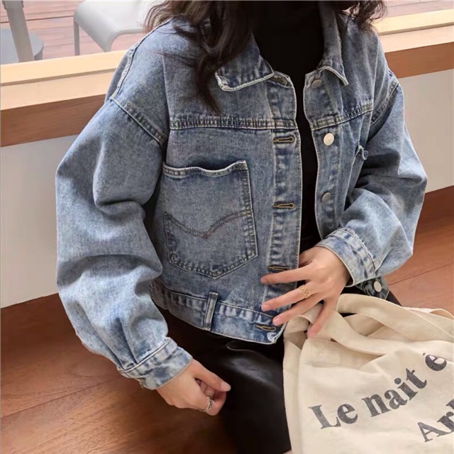 Áo khoác denim dáng croptop