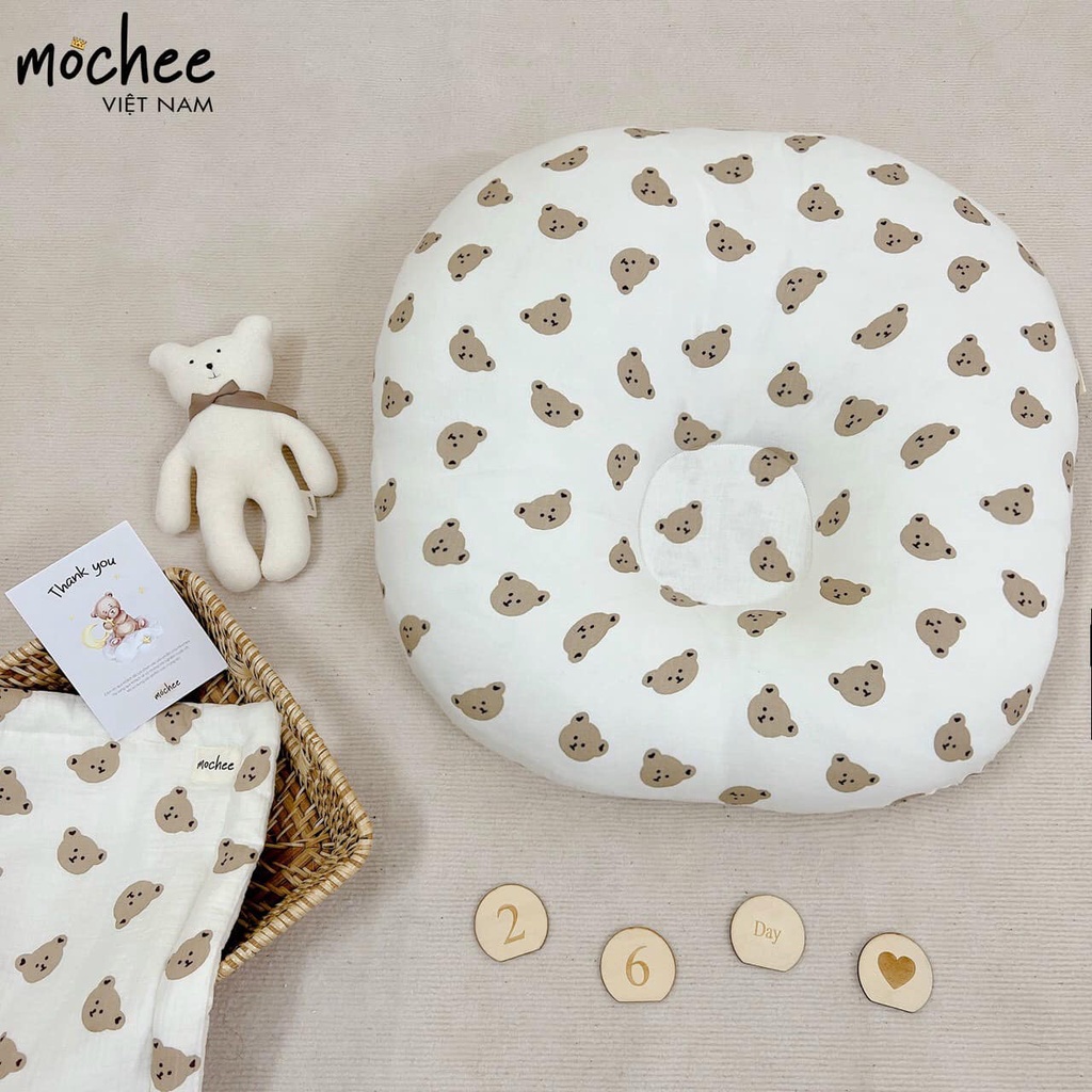 Gối Chống Trào Ngược MOCHEE Cho Bé Thiết Kế Độc Đáo, Vải Cotton Thêu Mềm Mịn, Thoáng Mát