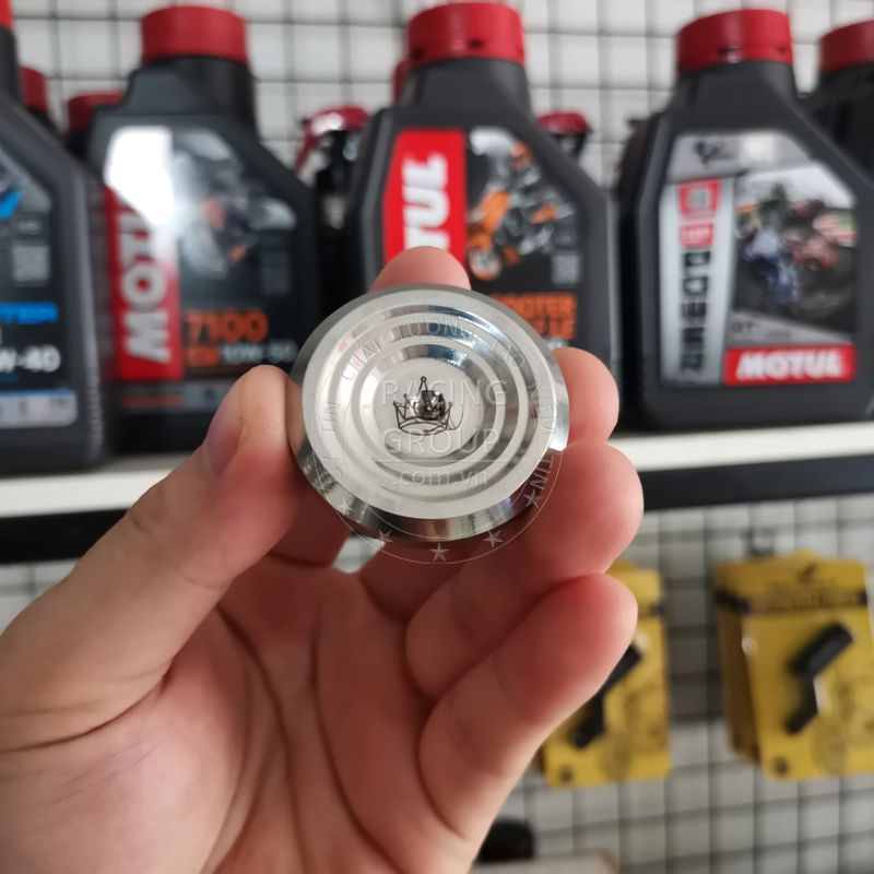Nắp đậy hộp sên Salaya Inox 304 cho xe máy Wave, Dream, Futrue và nhiều dòng xe khác, núm cacte cao cấp