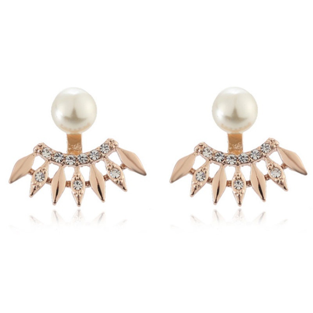 Khuyên tai đính ngọc trai giả sang trọng hợp thời trang