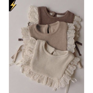 Yếm cổ vuông bằng vải cotton waffle cho bé