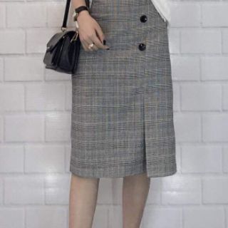 CHÂN VÁY MIDI XẺ TRƯỚC