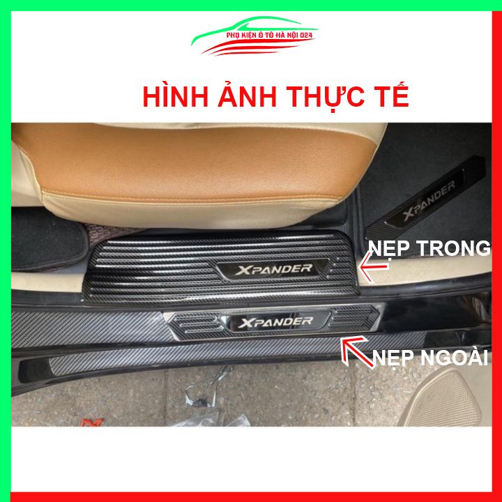 Ốp bậc cửa, nẹp bước chân Xpander 2018-2020 vân cacbon chống trầy bảo vệ trang trí xe