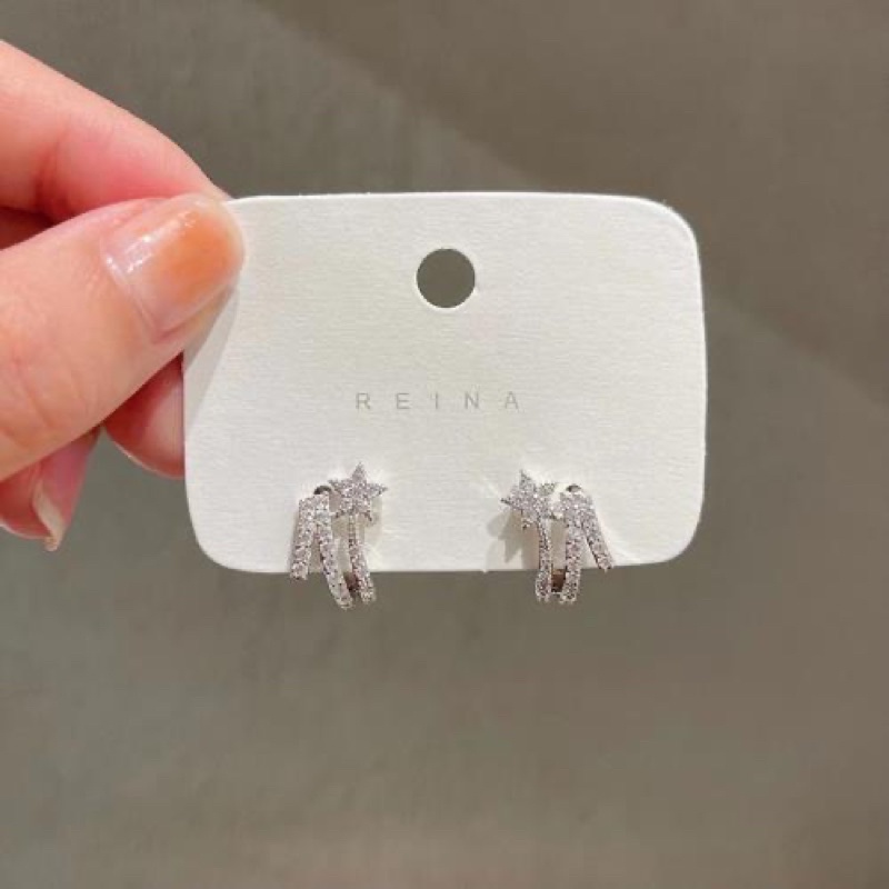 bông tai hình ngôi sao xẹt siêu dễ thương