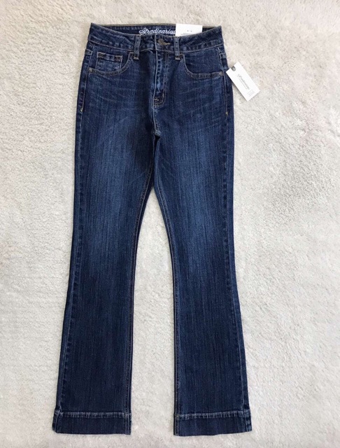 Quần jeans ống loe lai to