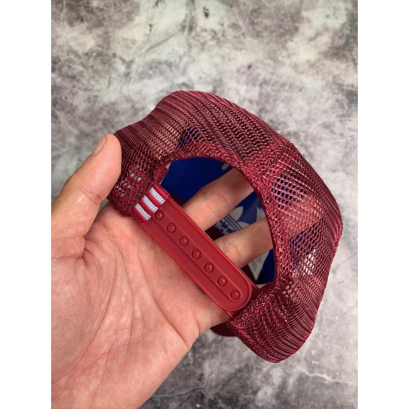 (HÀNG XUẤT) Mũ / nón das đen cổ điển, logo 3 lá Trefoil Trucker Cap - Red