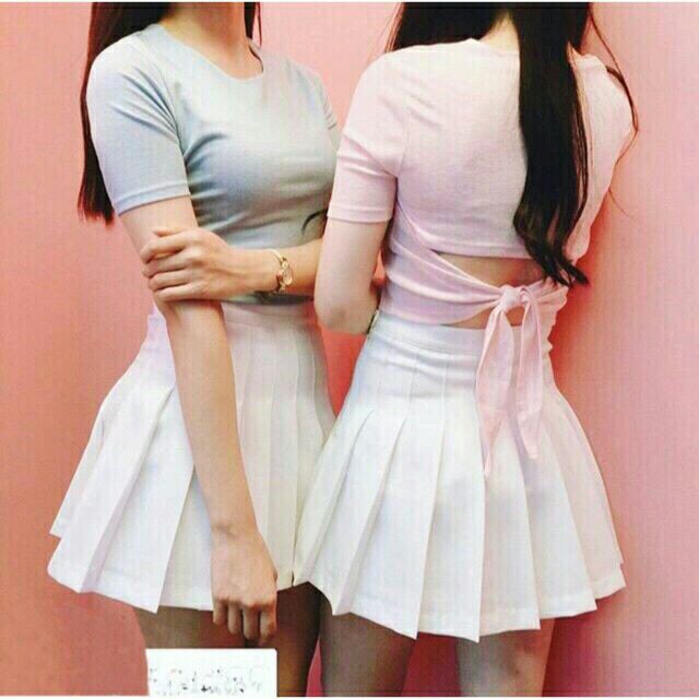 Chân Váy xếp ly Kaki đen Chữ A Dáng ngắn Váy Thiết Kế Xẻ Quyến Rũ | BigBuy360 - bigbuy360.vn