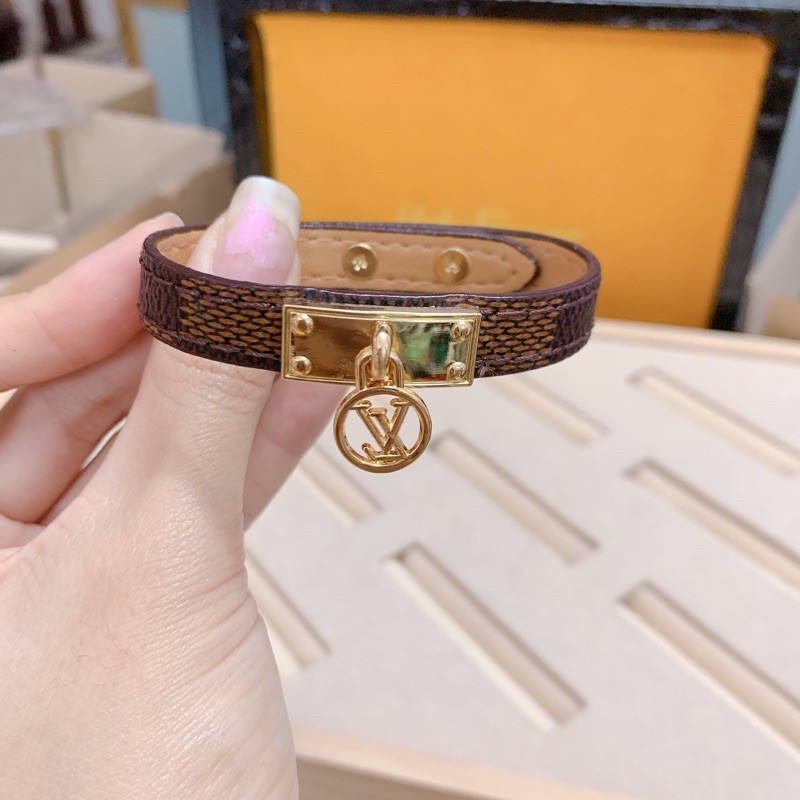 Vòng tay Sọc caro LV,VL như hình