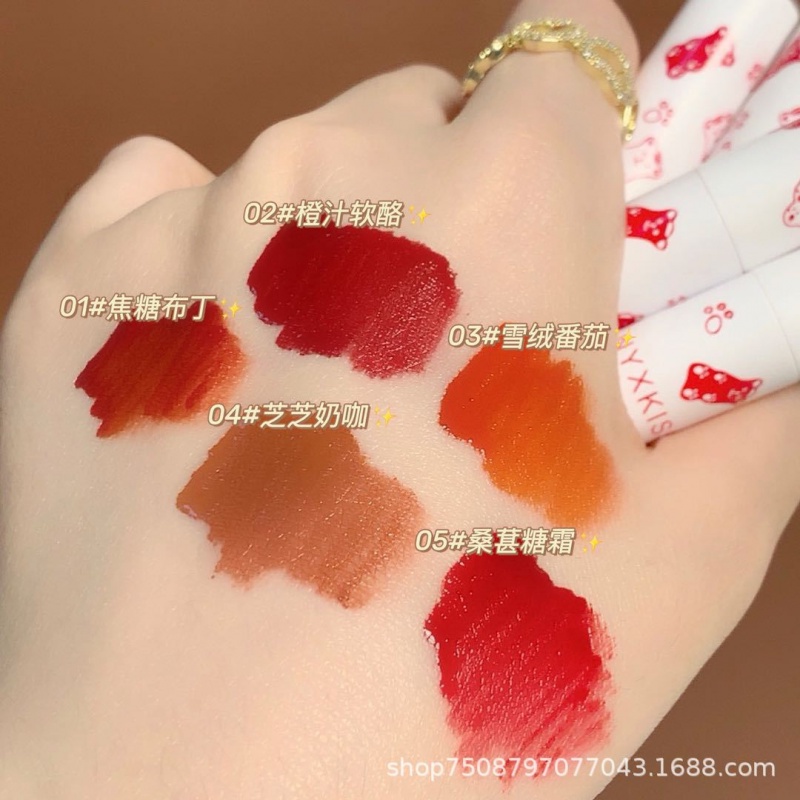 Son kem lì dưỡng ẩm lâu trôi hình gấu dễ thương NYXKISS