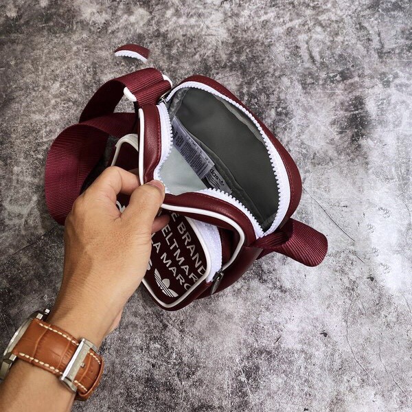 Túi đeo chéo Adi.das Mini Bag - Burgundy XUẤT DƯ FULL TEM TAG