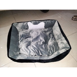 Ổ nệm giường cho chó mèo hình khúc xương trắng size 45x60x15cm