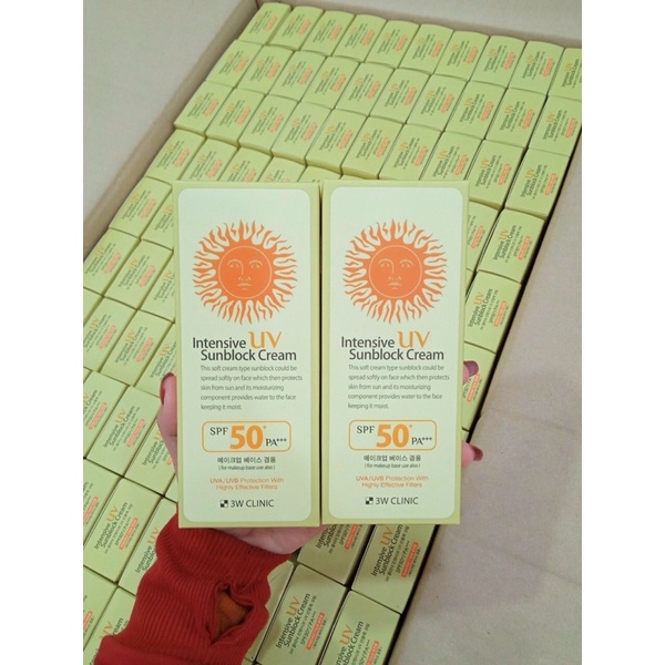 Kem chống nắng 3W CLINIC INTENSIVE UV SUNBLOCK CREAM SPF 50 PA+++