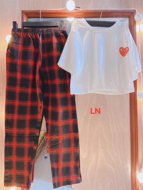 Áo croptop tim mắt + quần kẻ LN12