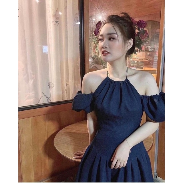 ĐẦM XANH CỔ YẾM RỚT VAI