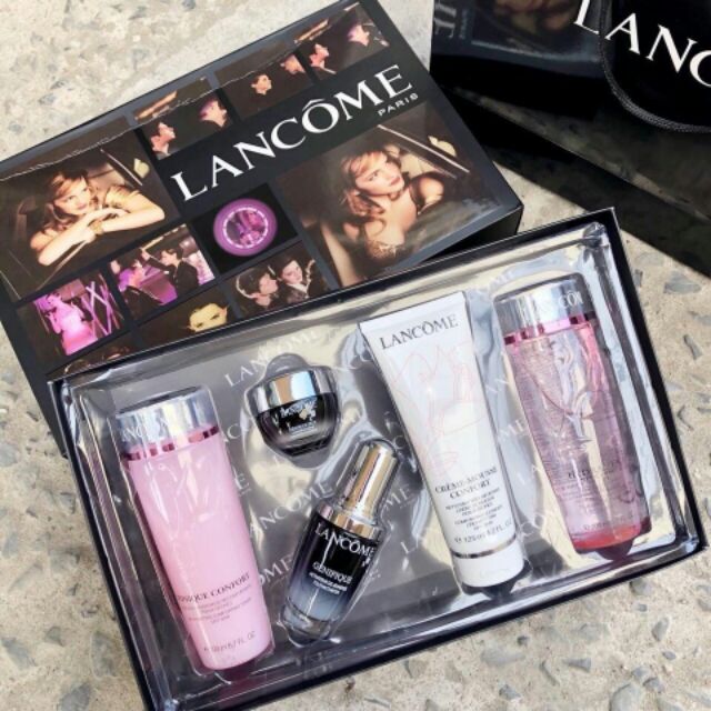 MUA SET LỢI HƠN RẤT NHÌU NHÉ💃🏼
🤩🤩Set Dưỡng Da Lancome về hàng & tặng kèm túi giấy 😍😍