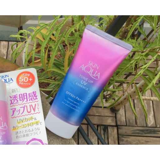Kem Chống Nắng Skin Aqua Tone Up UV Essence SPF50+PA++++ Nâng Tone Nhật Bản