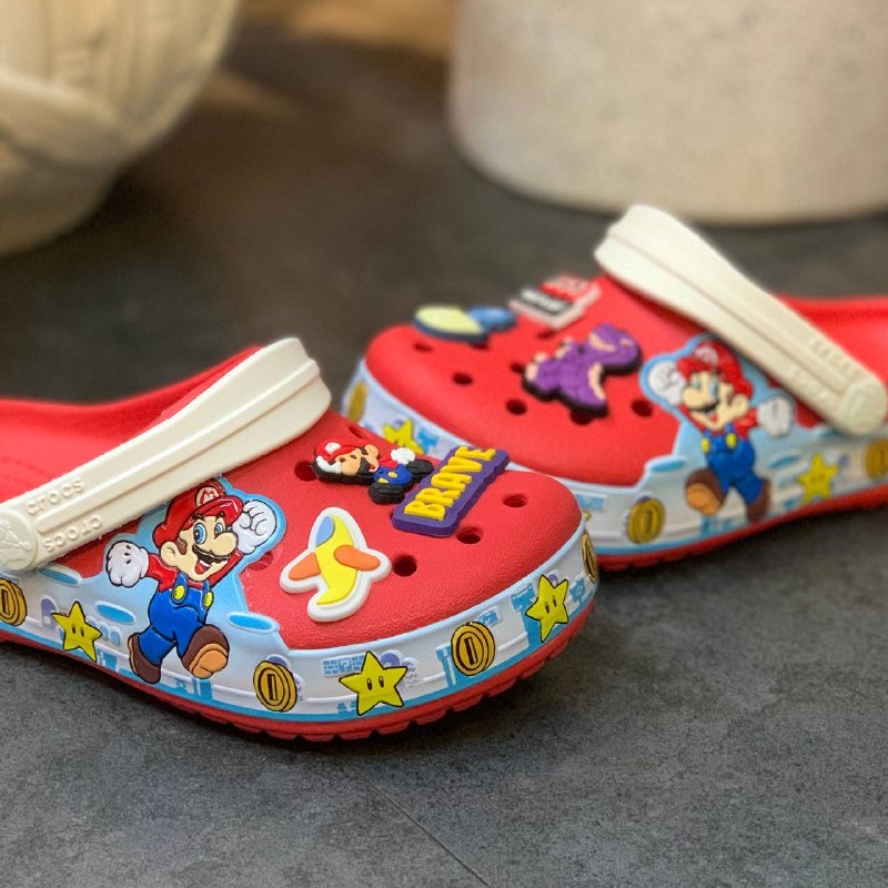 Dép Mario Kids, Chất liệu nhựa tế bào thân thiện với môi trường, Thiết kế dạng sục bảo vệ mũi chân cho bé
