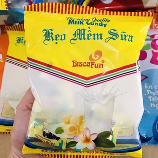 Kẹo mềm sữa (Kẹo bò sữa tuổi thơ) Biscafun- gói 65g/300g