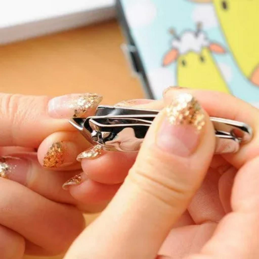 Bộ 7 Dụng Cụ Làm Móng Có Hộp Cute -  Bấm Móng Tay 7 Chi Tiết