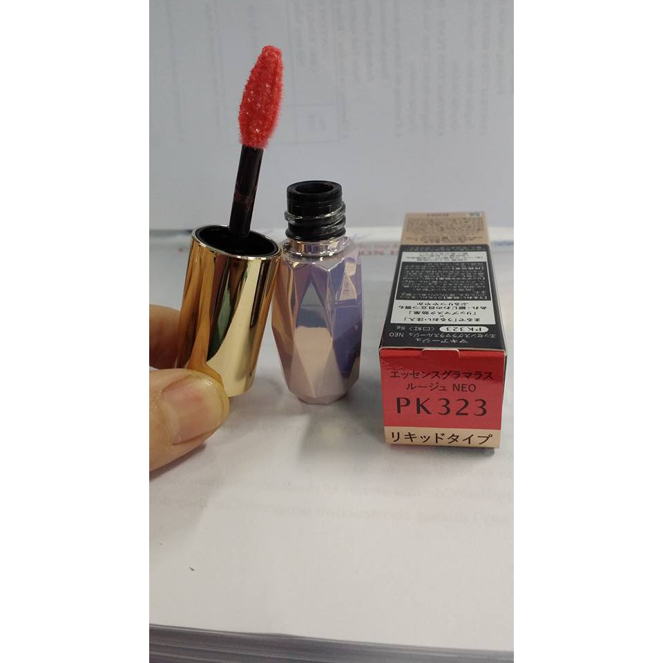 SON MAQUILLAGE ESSENCE GLAMOROUS ROUGE COLOR