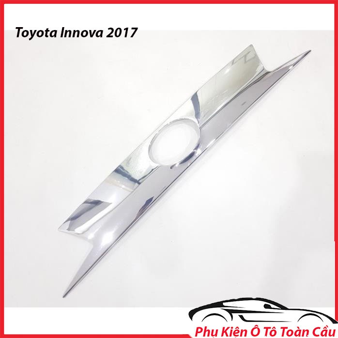 Ốp Tay Mở Cốp Toyota Innova 2017-2020, Tay Cốp Innova 2017, Ốp Trang Trí Tay Mở Cốp Innova 2017