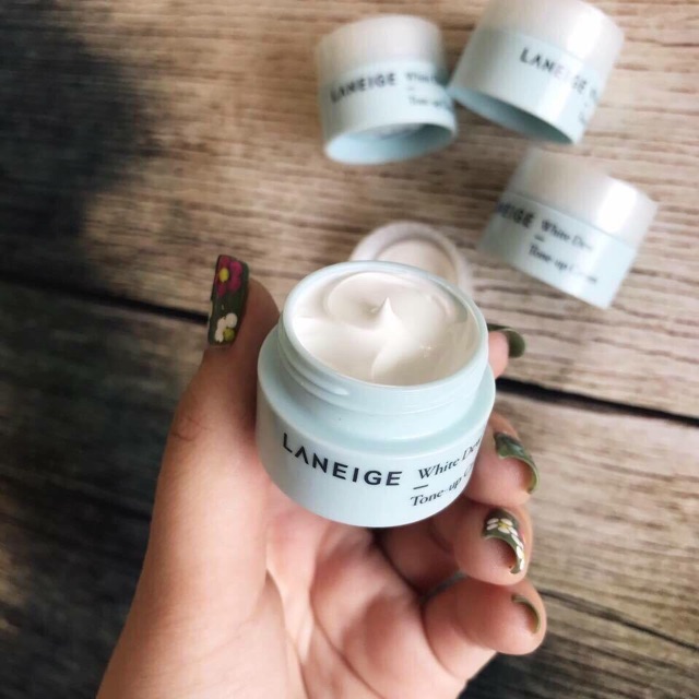 Kem dưỡng trắng da Laneige white