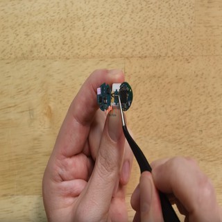 Thay pin tai nghe Samsung Buds 1