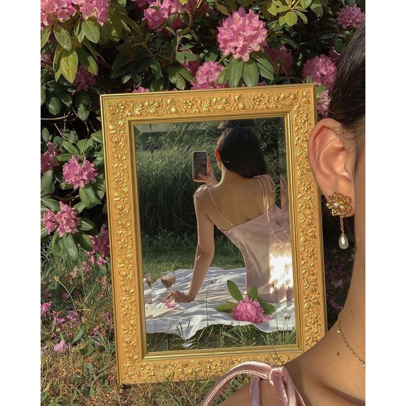 [Mã FAMAYWA2 giảm 10K đơn 50K] Venus Maxi - đầm satin nhũ | BigBuy360 - bigbuy360.vn