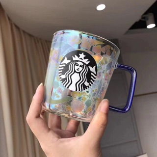 Cốc Starbucks