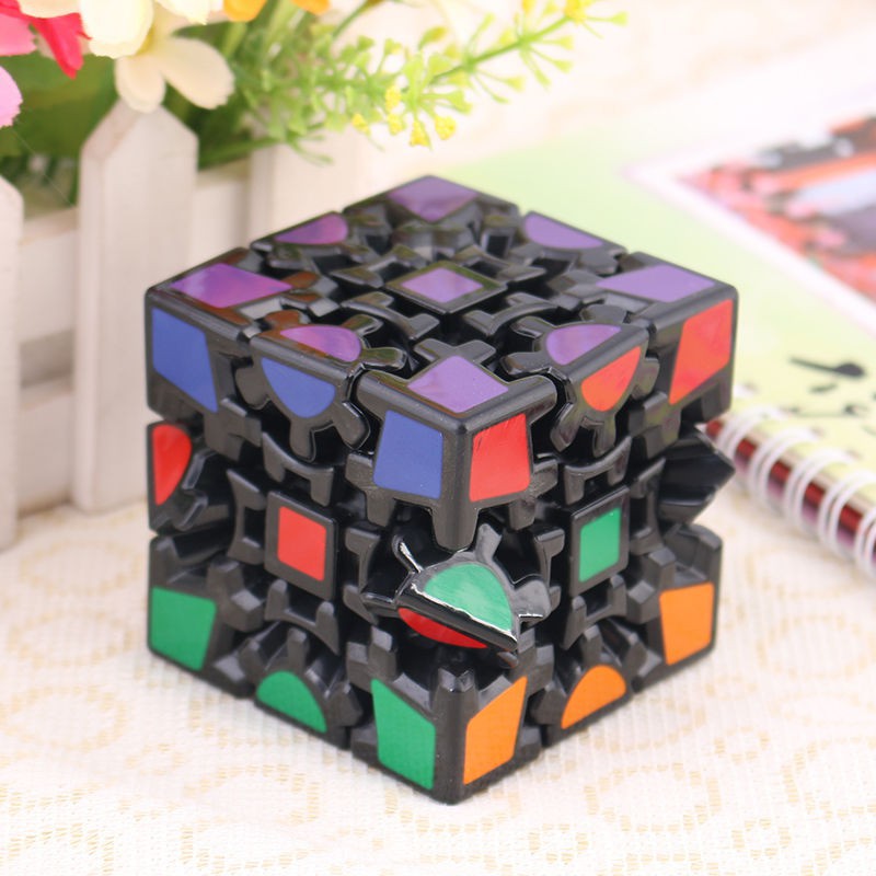 Rubik bánh răng 3D làm đồ chơi thú vị