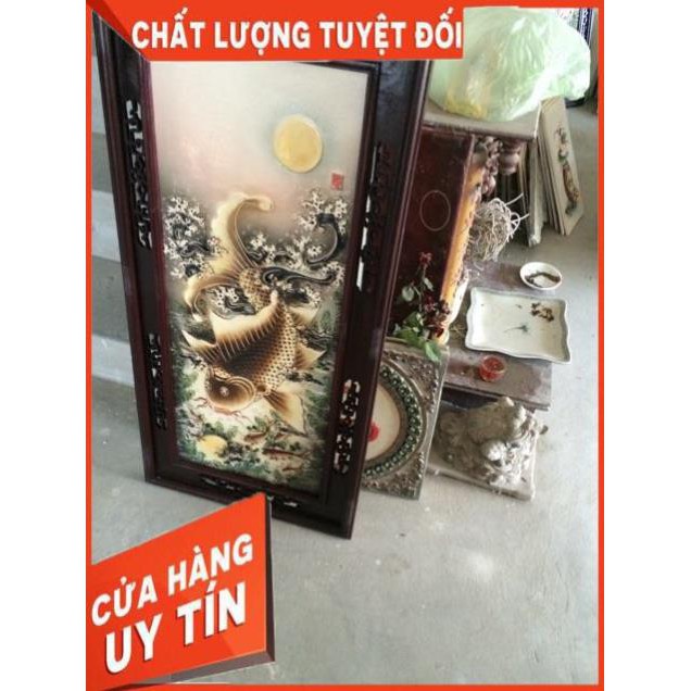 Giá hủy diệt -  Tranh cá chép đắp nổi Bát Tràng