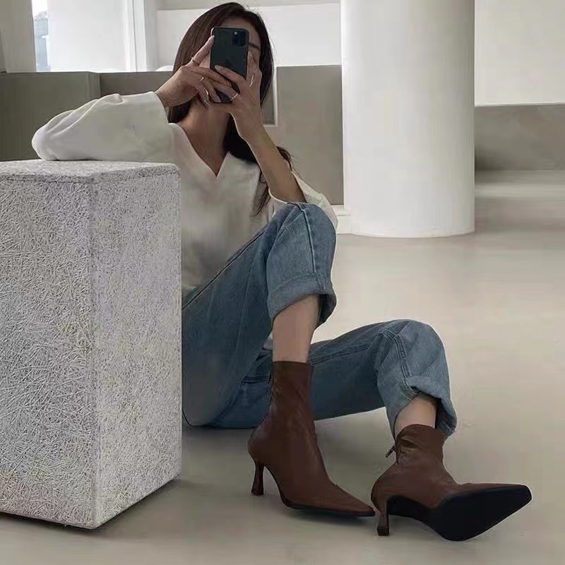 ☏Giày bốt cao gót cổ thấp mũi vuông thời trang thu đông phong cách Âu Mỹ 2021