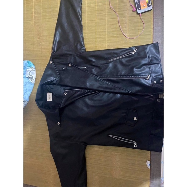 Pass áo khoác da loại đẹp-kèm dây đai.