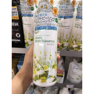Sữa tắm Làm trắng da Manis Nhật Bản 450ml