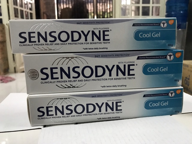 1 hộp KEM ĐÁNH RĂNG SENSODYNE COOL GEL THÁI LAN 100gx12 tuýp