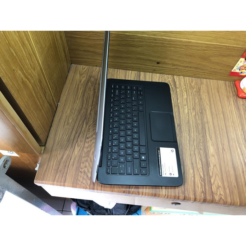 Máy tính HP Split , có thể tháo rời màn hình thành MTB. | BigBuy360 - bigbuy360.vn