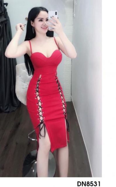 Đầm cúp ngực xẻ tà sexy