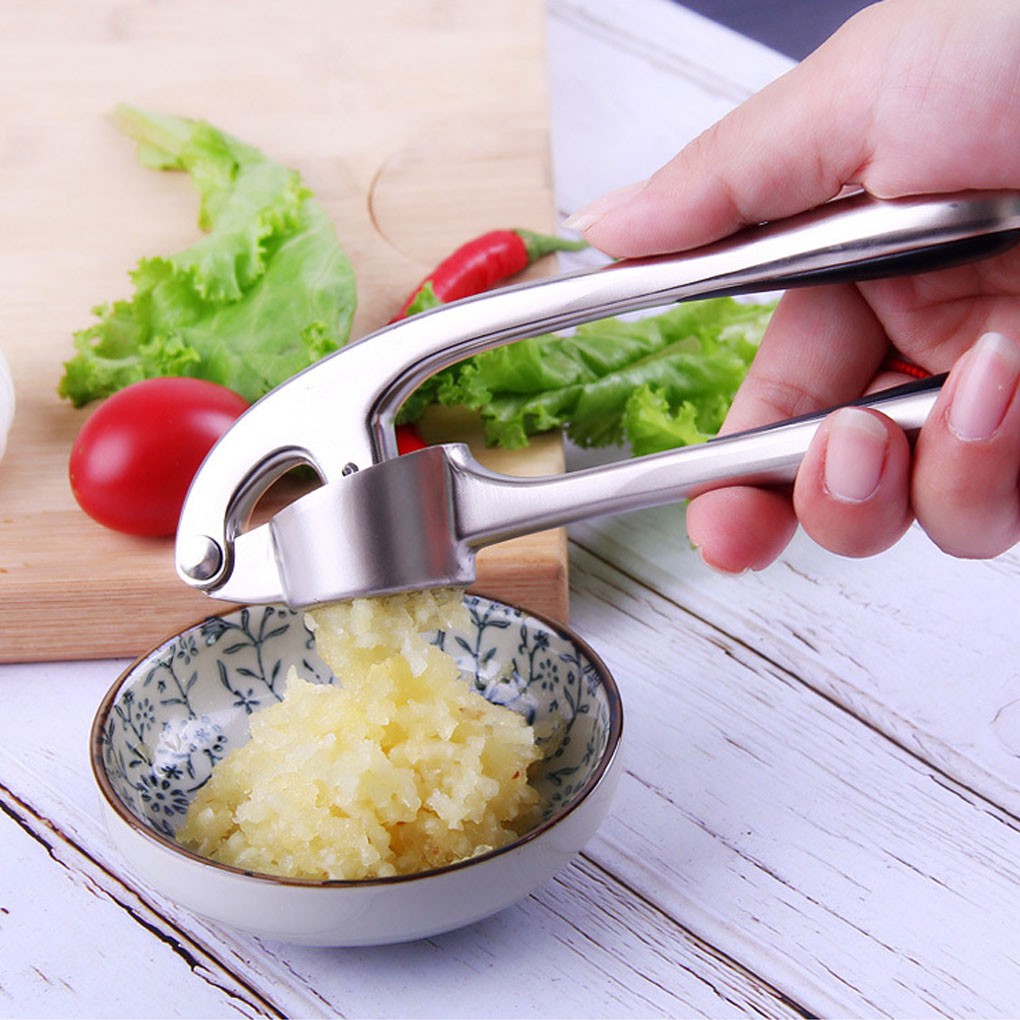 【VOLLTER】 Manual Garlic Press Crusher Handheld Ginger Mincer Zinc Alloy Squeezer Kitchen Household Garlic Chopper