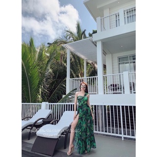 Bikini lệch vai kèm chân váy maxi