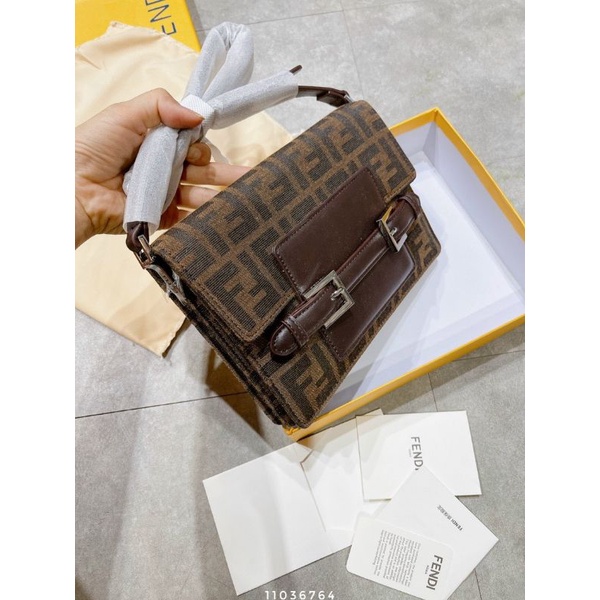 túi fendi size 22cm | BigBuy360 - bigbuy360.vn