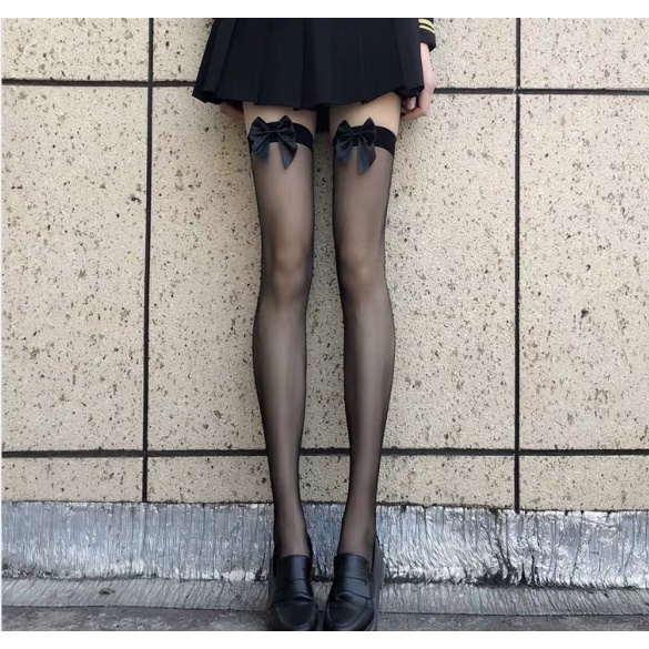 Vớ dài ngang đùi vải lụa phối ren màu trắng/ đen đính nơ xinh xắn dành cho nữ