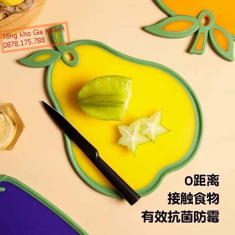 Thớt Nhựa Kháng Khuẩn Hình Hoa Quả Siêu Đáng Yêu, Chất Liệu Nhựa Cao Cấp Bền Bỉ Chống Trượt