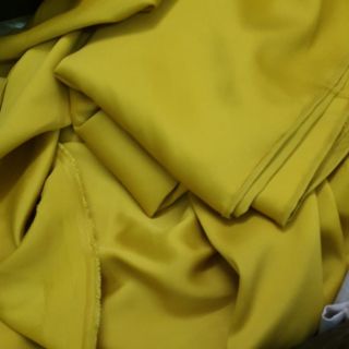 Vải lụa hồng cam