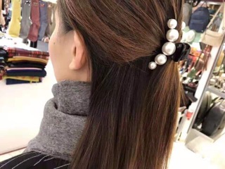 Kẹp tóc xinh lung linh cho chị em