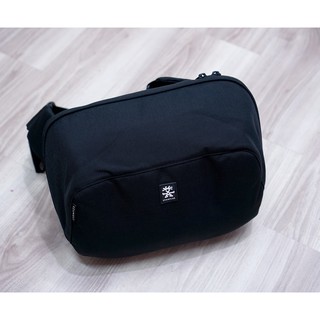 Túi máy ảnh Crumpler Quick Escape Sling M (Có ngăn iPad) màu đen